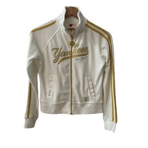 MLB - LB-03 ~ New York Yankees ~ Ivory Velour Jacket with gold stitching  size L